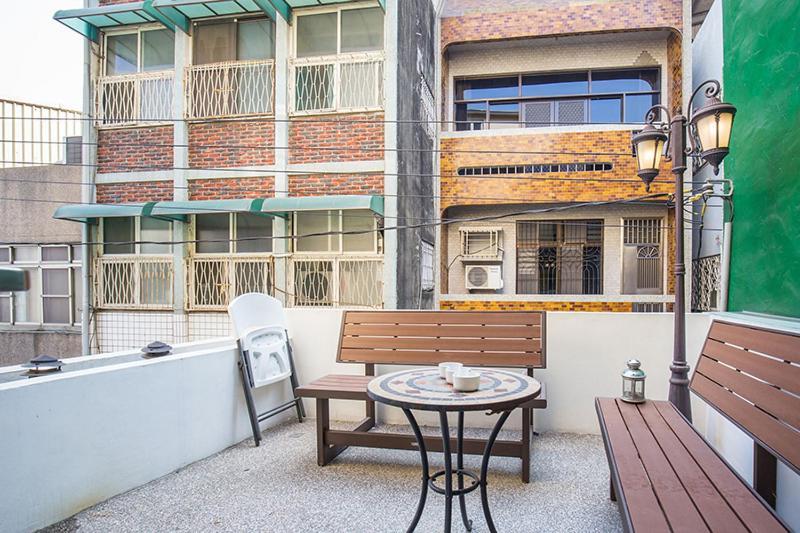 Auberge de jeunesse Mydeer Backpacker à Tainan Extérieur photo